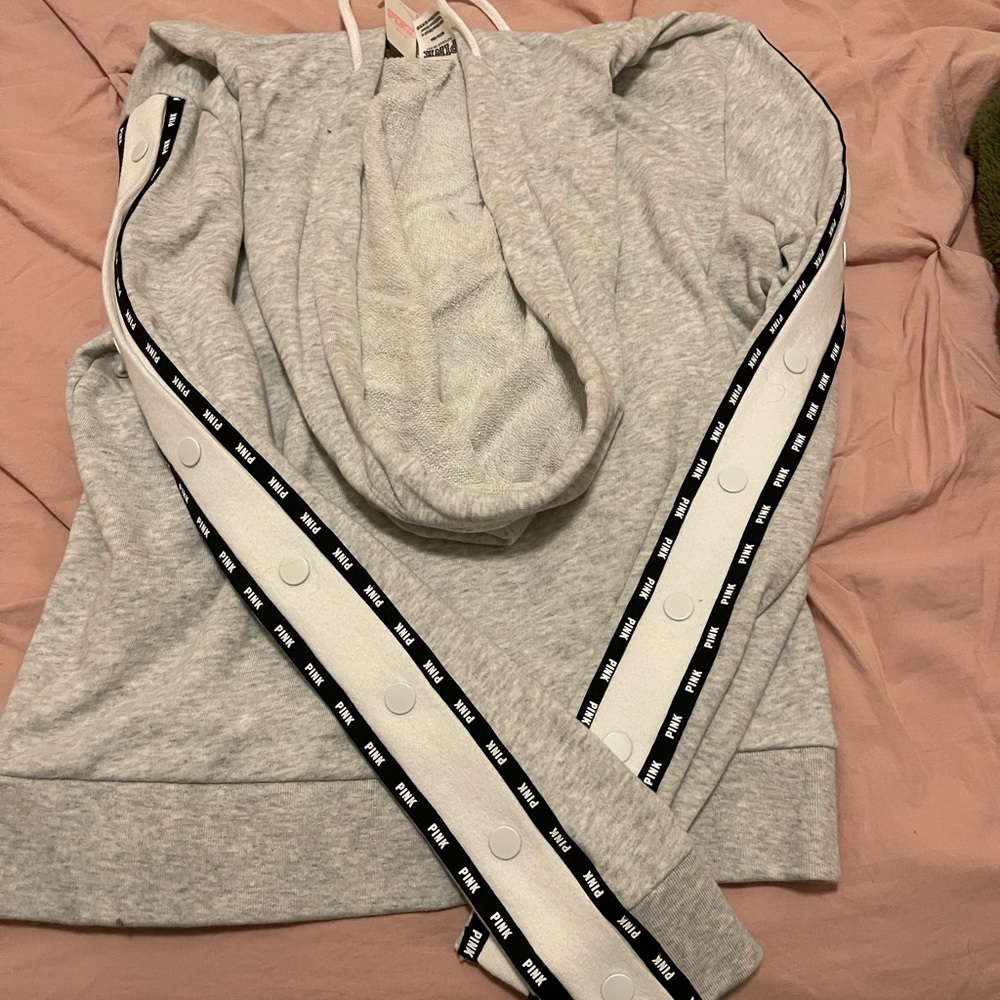 Pink sweaters - Picture 4 of 6